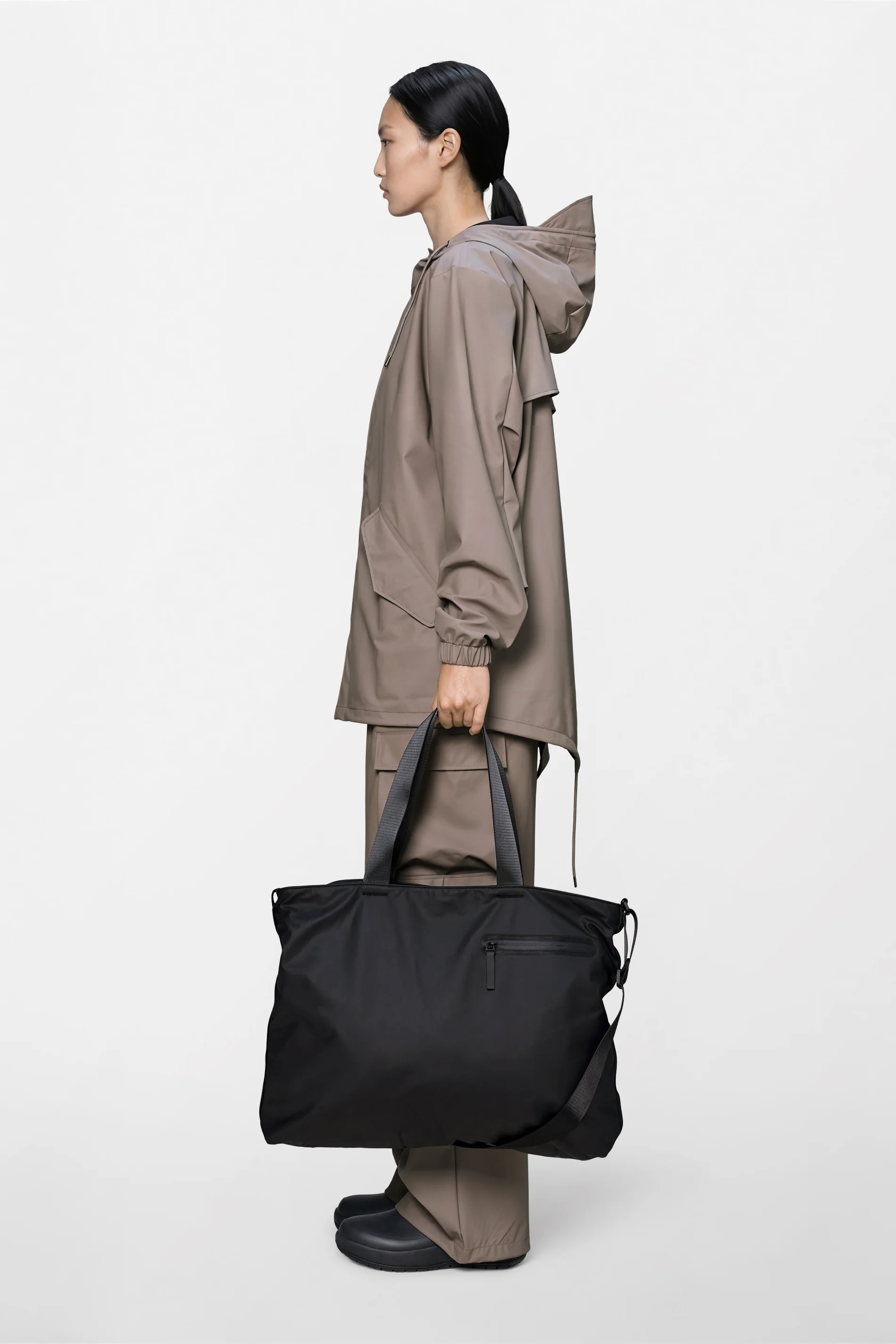 Dash Messenger Tote Bag - Image 9