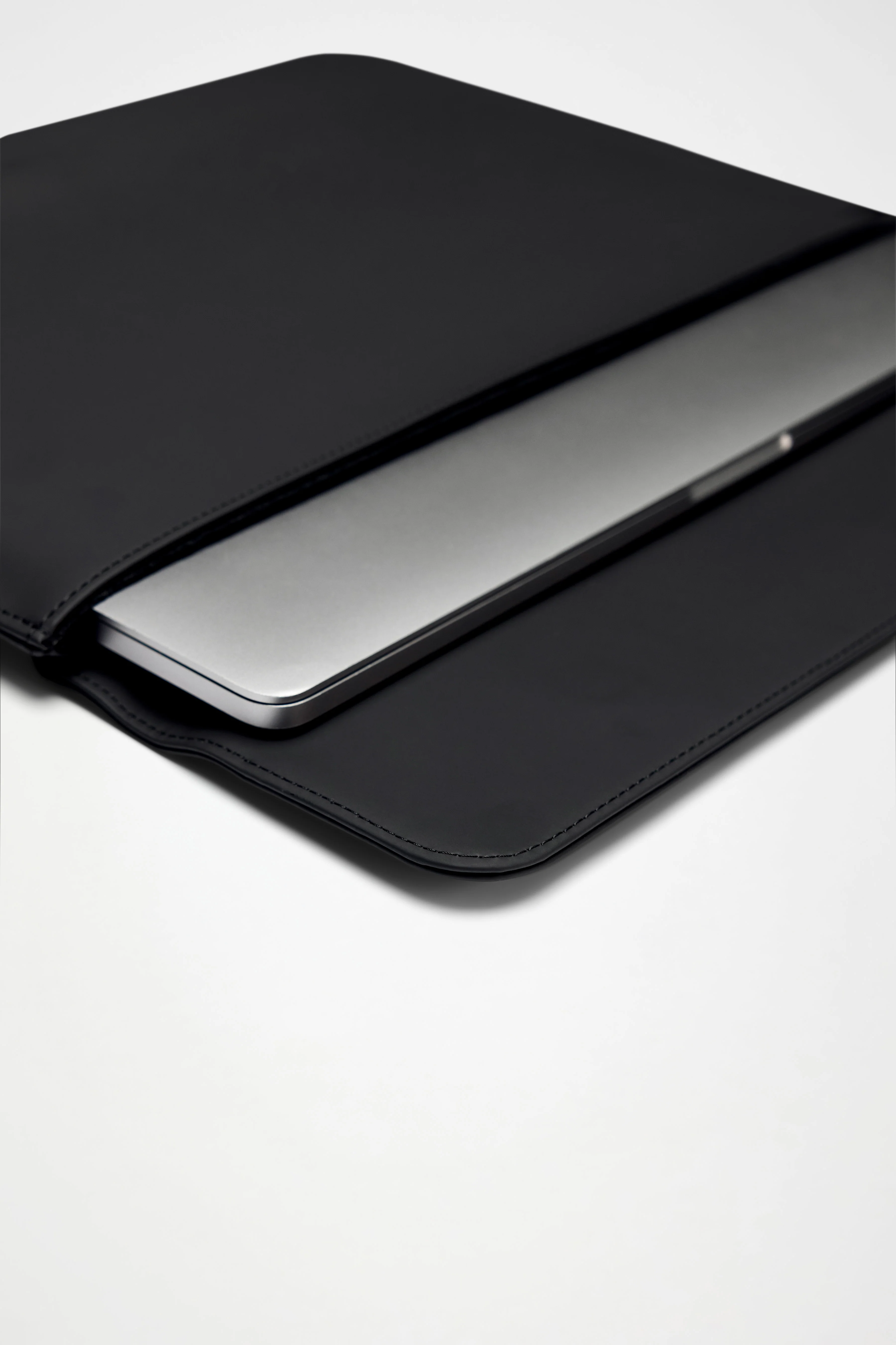 Laptop Portfolio 13″/14″ - Image 8