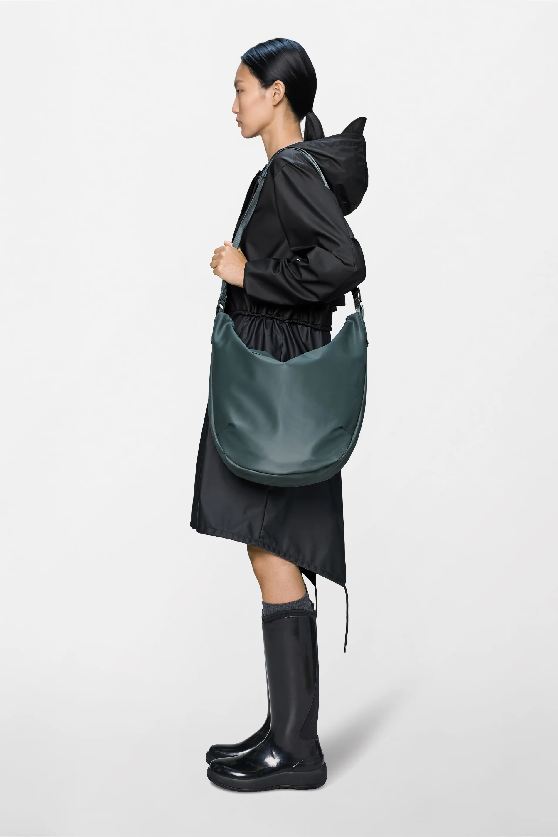 Valera Shoulder Bag Large - Image 15